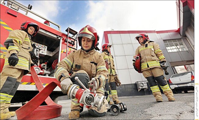 بررسی مشکلات صنفی آتش نشانان؛ نیاز آتش‌نشانی‌ها به بانک اطلاعاتی جامع