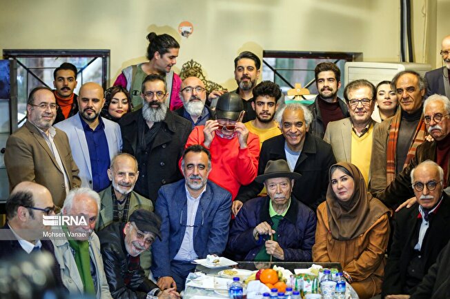 گزارش تصویری؛ بزرگداشت «علی نصیریان» بحضور فعالان سینما و تئاتر برگزار شد