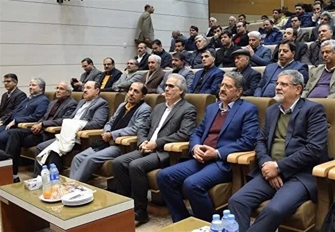 معاون سیاسی استانداری خراسان رضوی: 
دانشگاه ملی مهارت با کارآفرینی، اشتغال و ایجاد ارتباط بین علم و صنعت جایگاه ویژه داشته باشد