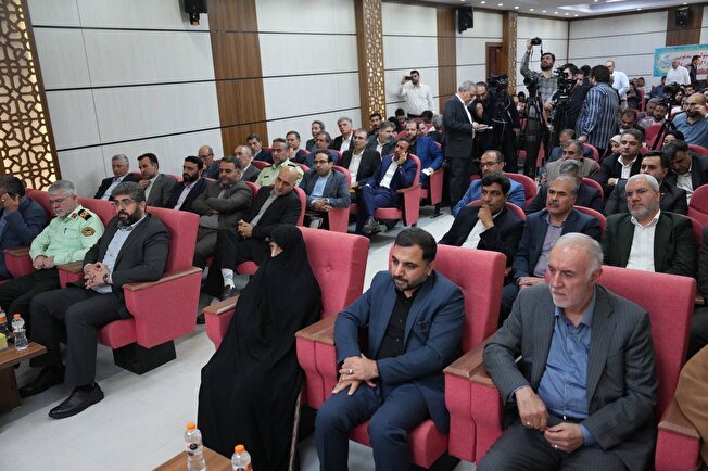 وزیر ارتباطات، پروژه فیبرنوری منازل و کسب و کارهای شاهدشهر، فردوسیه، گلستان و چهاردانگه را افتتاح کرد