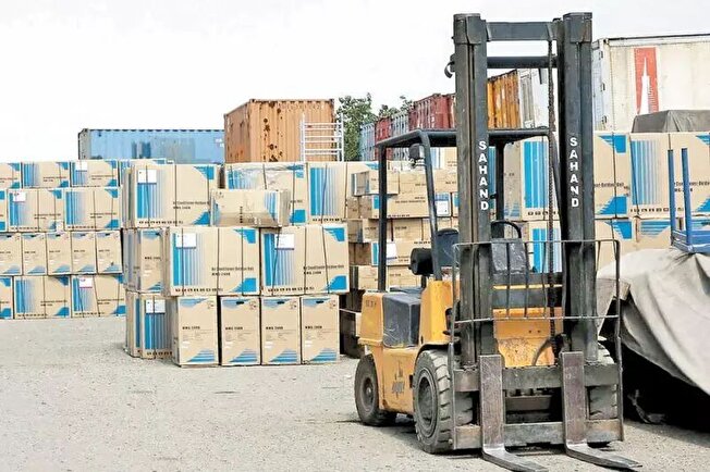 30 میلیارد و 890 میلیون ریال کالای قاچاق در قم کشف شد