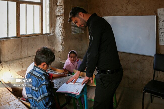 رتبه‌بندی معلمان جدید، فاقد رتبه و جامانده‌ها آغاز شد