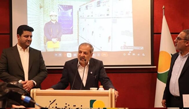 افتتاح نیروگاه خورشیدی ۱۰ مگاواتی صندوق ذخیره فرهنگیان توسط وزیر آموزش و پرورش