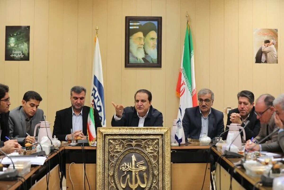 بازاریان بازوی توانمند اقتصادی دولت هستند