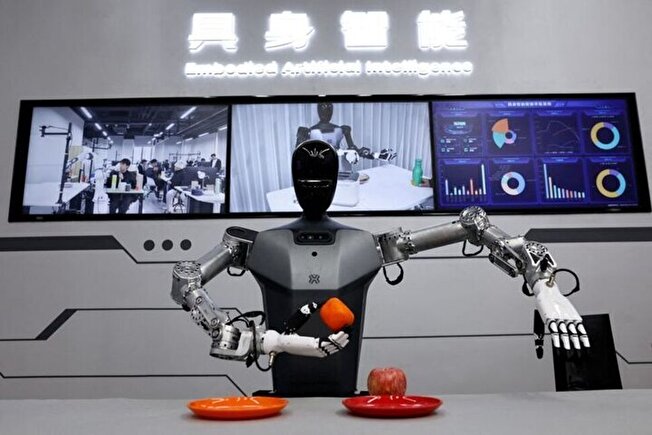 بازار کار در آستانه ۲۰۲۶؛ هوش مصنوعی پشت میز‌ها می‌نشیند؟