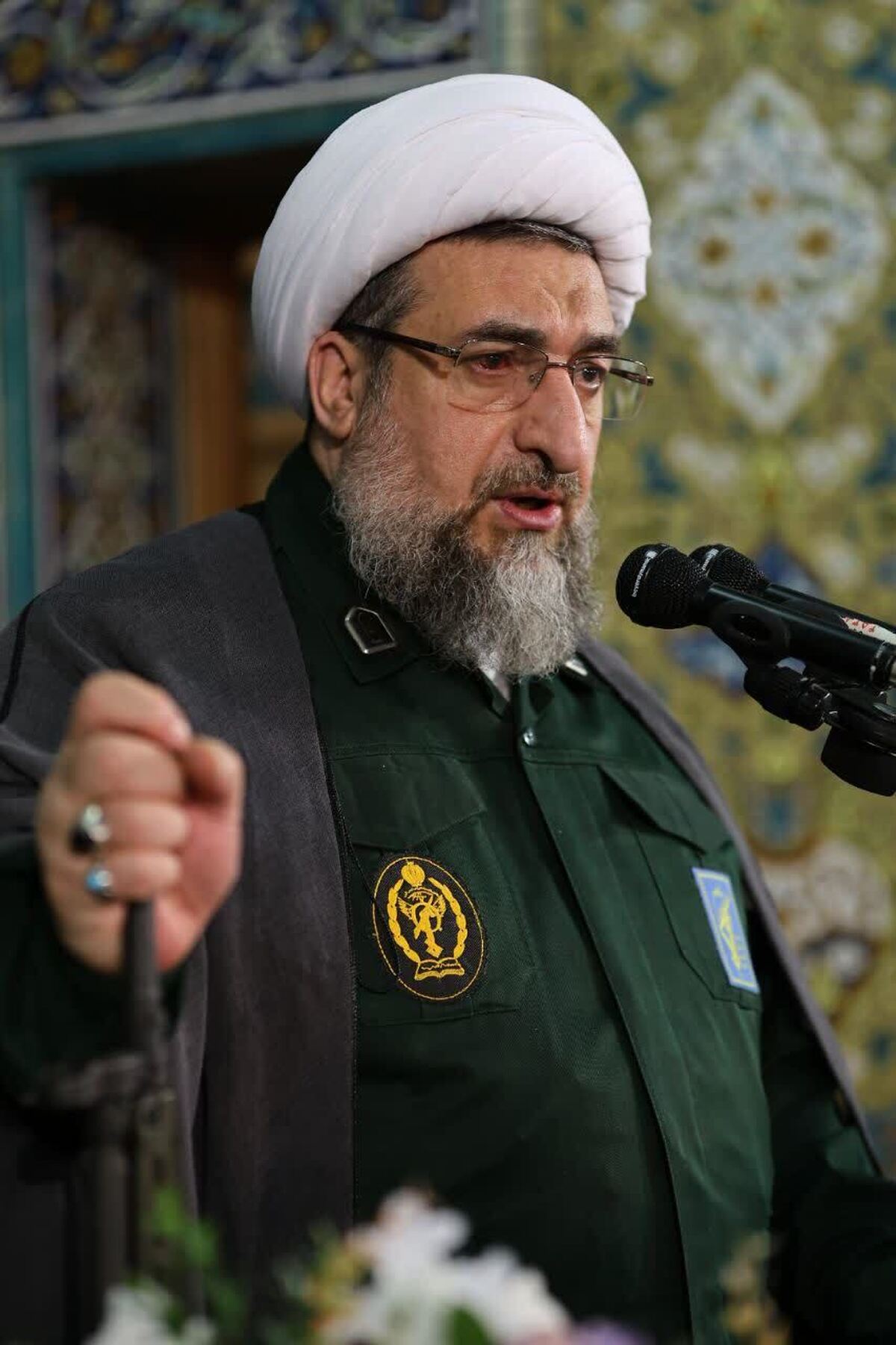 امام جمعه تبریز: ایران هرگز در برابر تهدیدات دشمن عقب‌نشینی نخواهد کرد