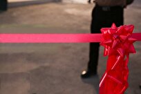 بهره‌برداری از طرح‌های عمرانی تاکستان در دهه فجر