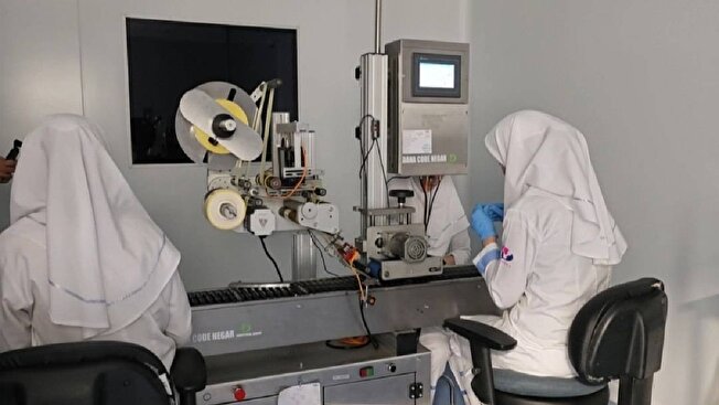 شرکت دانش‌بنیان نانو دارو؛ پیشگام در تولید داروهای هدفمند سرطان و صادرات ۲/۶ میلیون دلاری