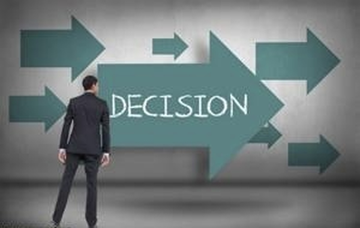 تصمیم غلط بهتر از تصمیم نگرفتن است