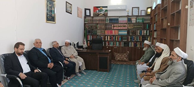 امام جمعه اهل سنت: بیکاری از اصلی‌ترین مشکلات جوانان در تایباد است