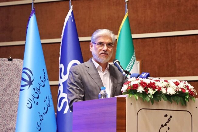 تاکید وزیر علوم بر یافتن منابع مالی مستقل از بودجه دولتی برای اداره دانشگاه‌ها