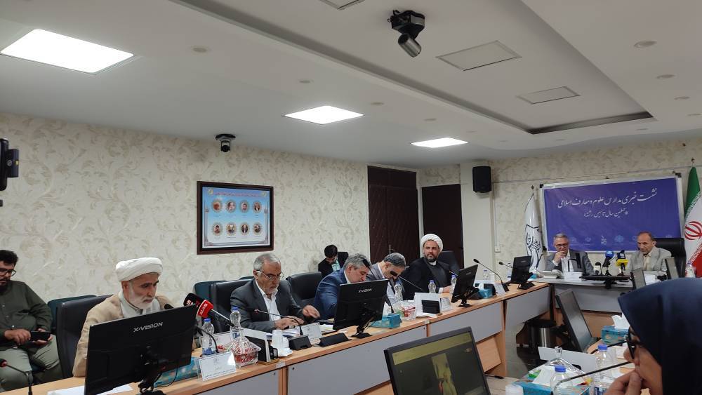 مدارس علوم و معارف اسلامی؛ بستری برای تربیت مدیران آینده در حوزه علوم انسانی