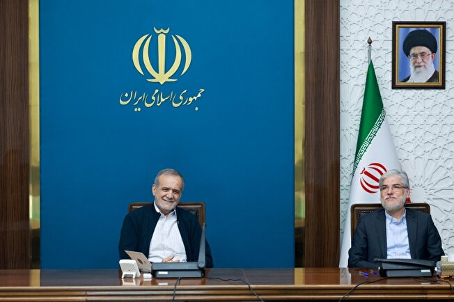 لزوم الگوگیری از دانشگاه های هاروارد و آکسفورد/ دانشگاه‌ها باید بازیگران اصلی در حل بحران‌های کشور شوند