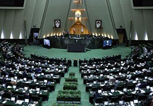 اعلام وصول و معرفی وزیر پیشنهادی اقتصاد در دستور کار مجلس قرار گرفت