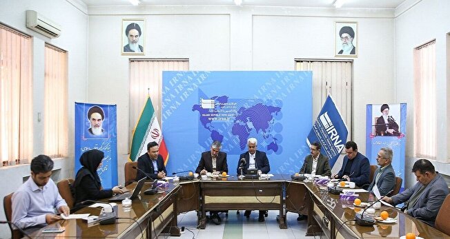 میزگرد «از هنر تا برند، سوغات زیارت و بسته بندی»:
 
ویژندسازی و بسته‌بندی، کلید گشایش بازارهای جهانی است