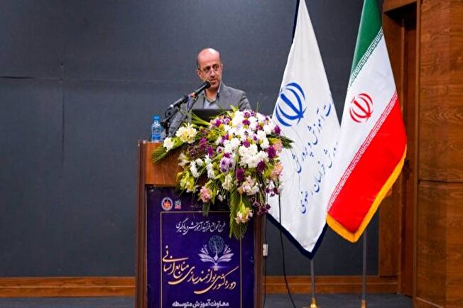 مدارس کشور باید به کانون‌های تحول‌آفرین در مسیر پیشرفت و توسعه ملی تبدیل شوند‌
