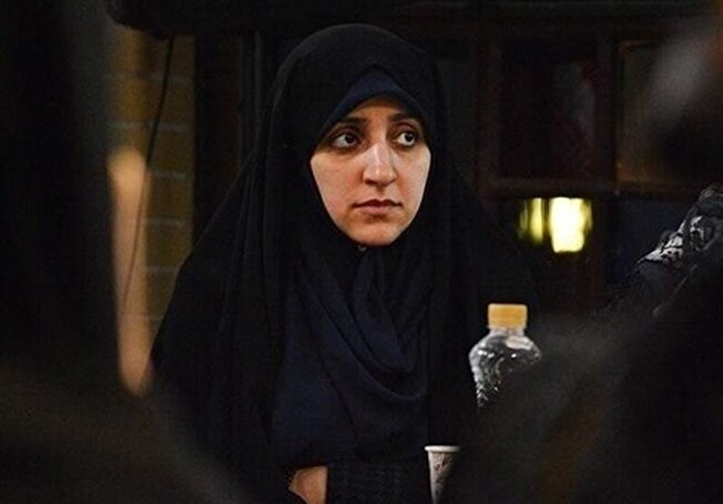 معاون رئیس ‌‌جمهور در امور زنان و خانواده: زنان فعال در مشاغل خانگی را برای دریافت تسهیلات ضمانت می کنیم