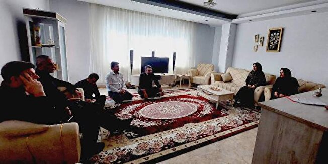 پیگیری دغدغه‌های ایتام از مسکن تا زیارت با حضور حامی طرح اکرام و مسئولان