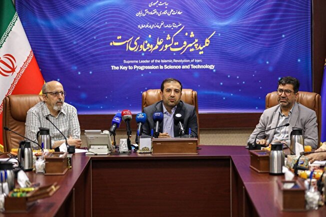حکمرانی و تمیزی داده‌ها سخت‌ترین مسائل حوزه هوش مصنوعی است/تحقق سند ملی هوش مصنوعی ایران نیازمند زیرساخت‌های بسیار قوی است