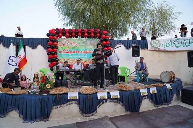 جشنواره بادام در قوشچی
