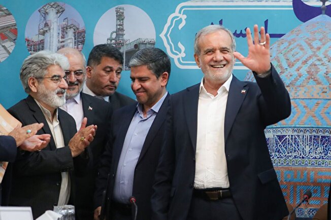 جزئیات طرح های اشتغالزا در اردبیل/ نظرات مردمی، محور نخستین سفر استانی رسمی رییس جمهور به اردبیل