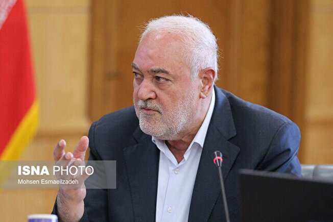 عضو هیئت رئیسه اتاق بازرگانی خراسان‌ رضوی:
«تولید بدون کارخانه» آینده اقتصاد ایران را رقم می‌زند