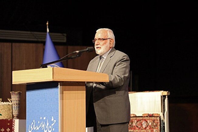 سال گذشته ۸۰ هزار نفر از طریق طرح‌های اشتغال به خودکفایی رسیدند