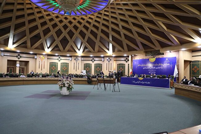 تمرکززدایی شرط شکوفایی دوباره ظرفیتهای کشور است/ رویکرد دولت چهاردهم برای حل مسائل، نرمافزاری است