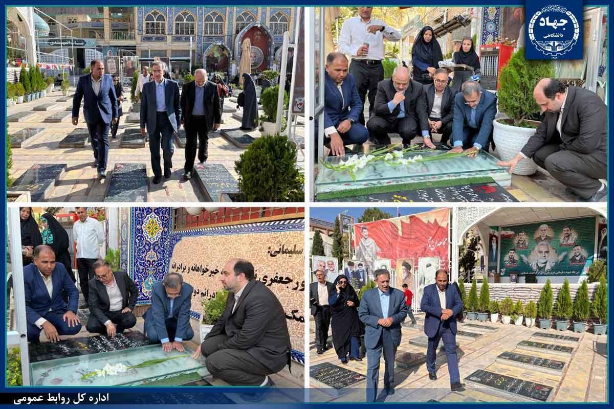 تجدید میثاق رئیس جهاددانشگاهی و هیات همراه با آرمانهای سردار سپهبد شهید حاج قاسم سلیمانی
