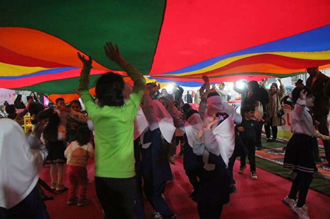 صحنه‌ای از لبخند و خلاقیت