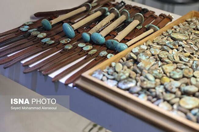 حفظ هویت فرهنگی و ایجاد اشتغال پایدار در سایه «سوغات ایرانی»