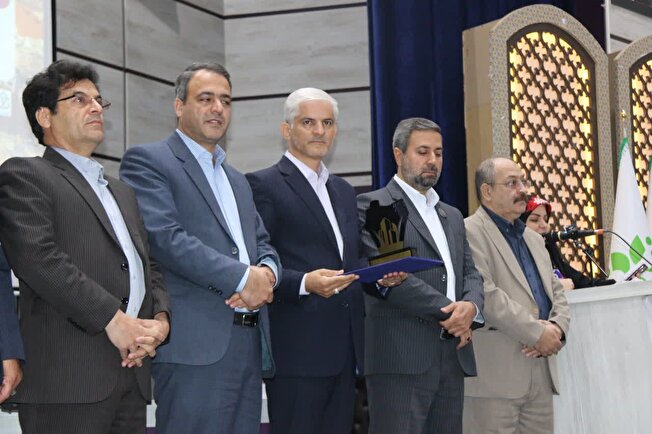 توسعه با مشارکت نخبگان اتفاق می‌افتد