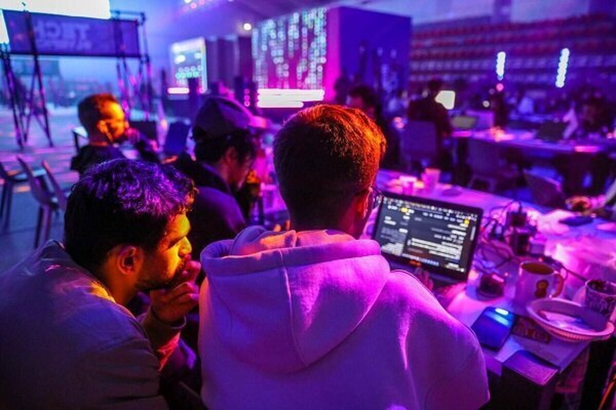 ۳۰۰ طرح فناورانه دانش‌آموزی آماده درخشش در منطقه نوآوری ایران