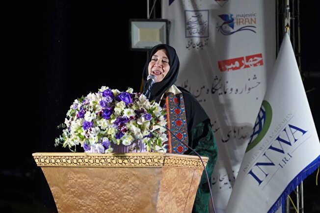 آذربایجان سرِ ایران است و زنان این خطه نماد فرهنگ و هنرند