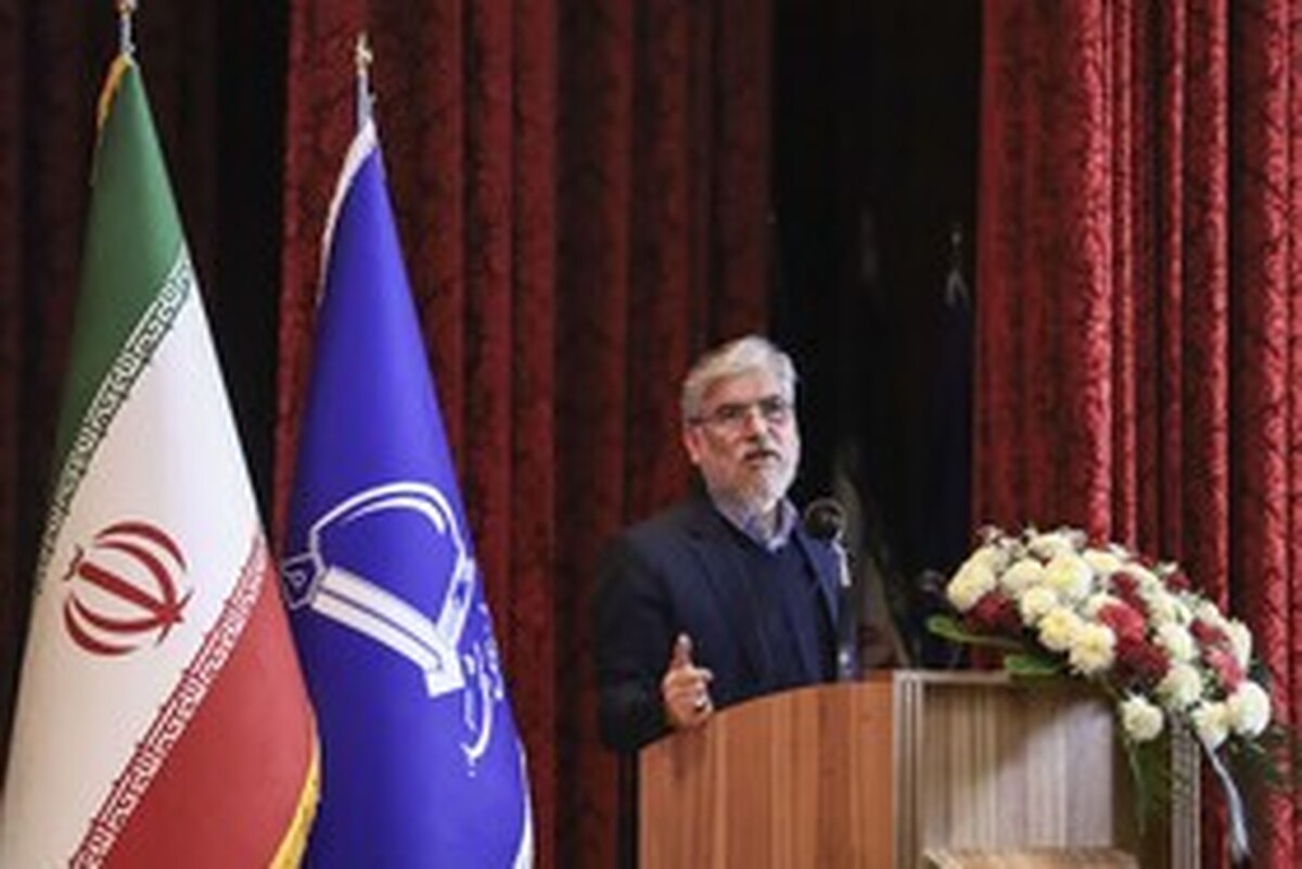 وزیر علوم: دانشجو فراتر از جناح‌ها و گروه‌هاست/ جمهوری اسلامی دانشگاه غیرسیاسی نمی‌خواهد