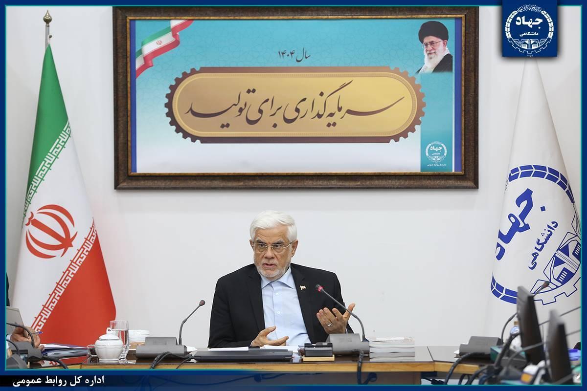 جهاددانشگاهی می‌تواند نقش واسطه بین حاکمیت و مردم را ایفا کند