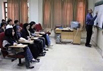 عرصه‌ کارآفرینی ازحضور دانشجویان تغذیه می شود