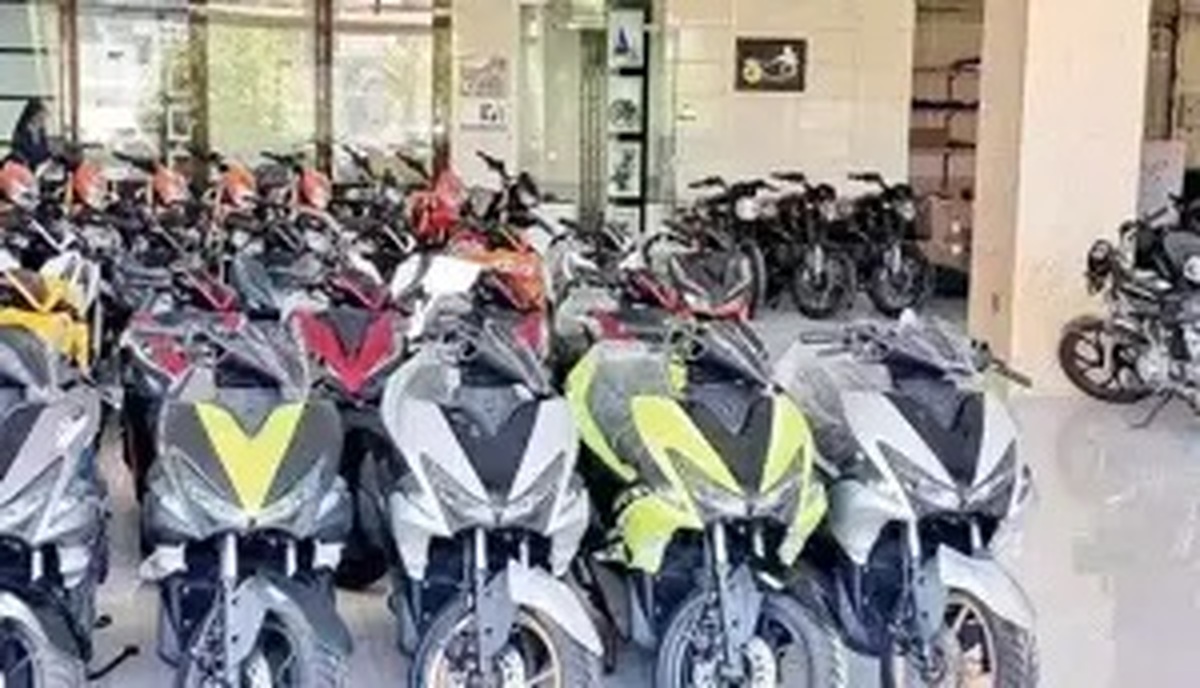 ضبط موتورسیکلت قاچاق در شاهین دژ
