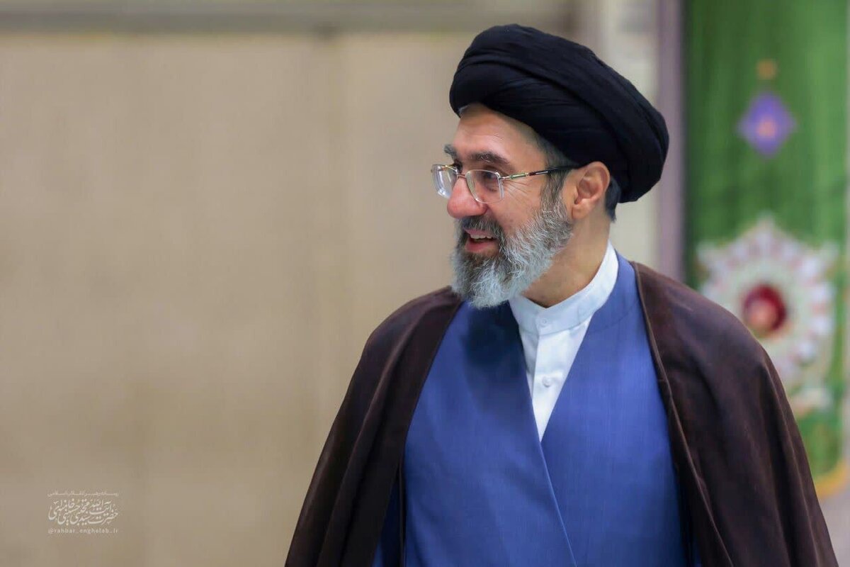 رهبر جوان؛ امتداد امامین انقلاب در گام دوم انقلاب اسلامی