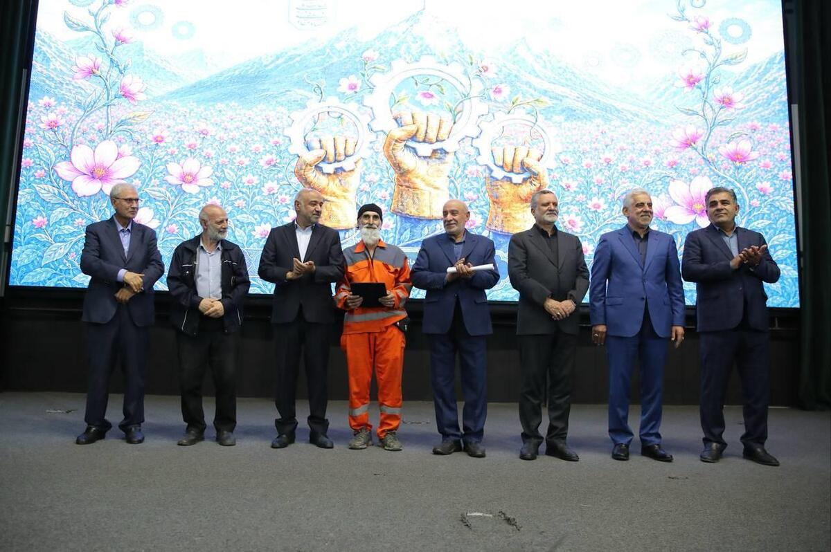 کارگران، گروه&zwnj;های کار نمونه و منتخبان جنگ رمضان در سی و هفتمین جشنواره ملی امتنان تجلیل شدند + اسامی