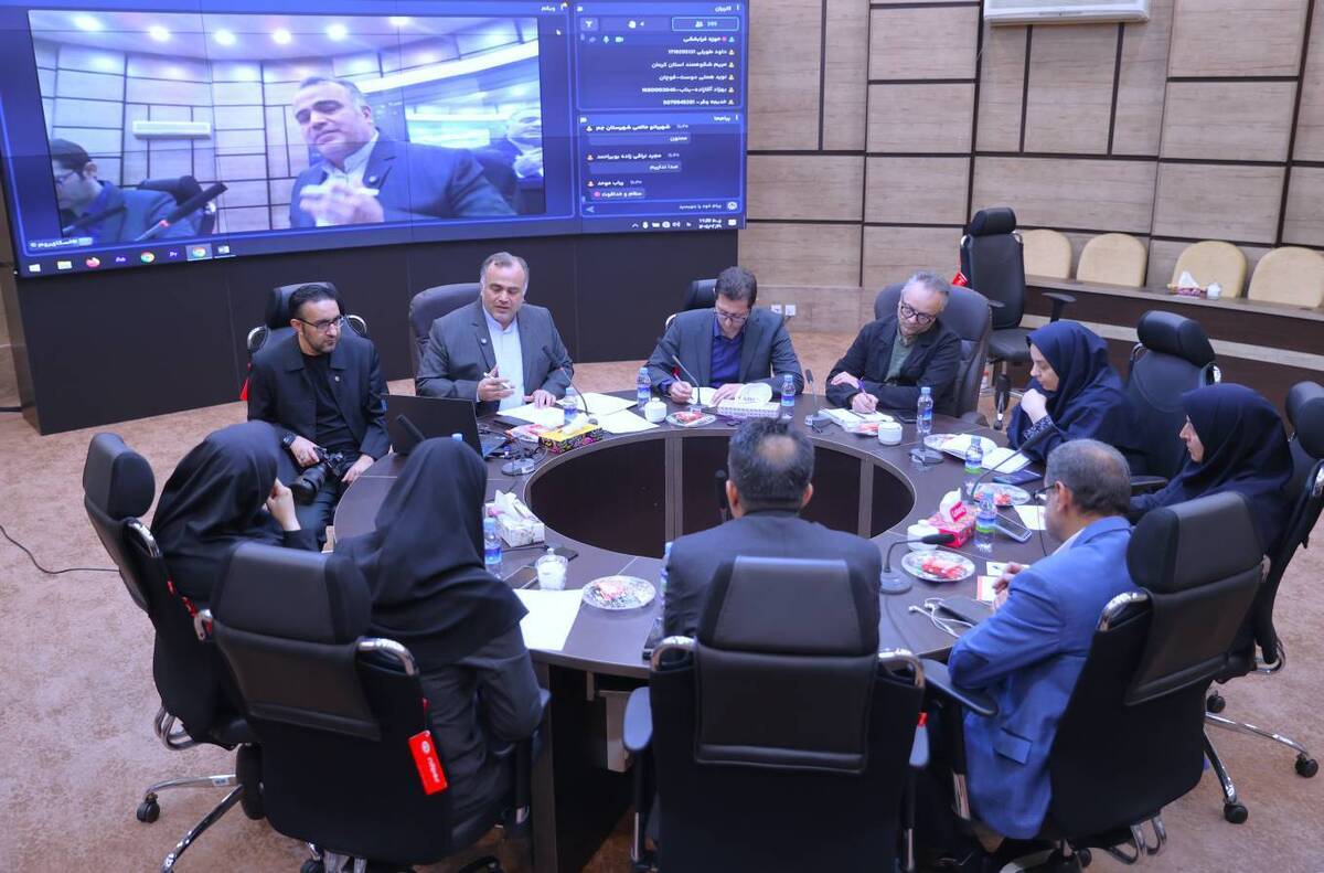 افکار عمومی با آمار قانع نمی&zwnj;شود، با &laquo;روایت&raquo; جهت می&zwnj;گیرد