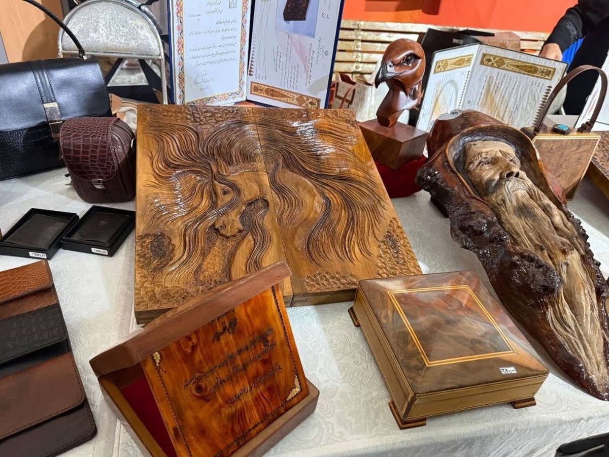 ۴۹۴ هنرمند صنایع&zwnj;دستی آذربایجان غربی بیش از ۷۰ میلیارد تومان تسهیلات کم&zwnj;بهره دریافت کردند