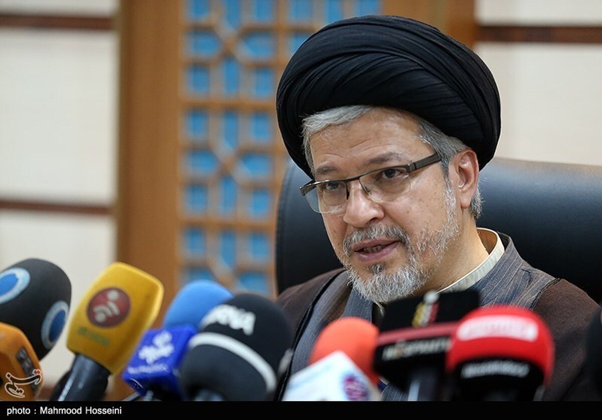 عاملی در جلسه شورای تحول و ارتقای علوم انسانی:
 بین خروجی برنامه&zwnj;های آموزشی و نیاز&zwnj;های بازار کار فاصله وجود دارد