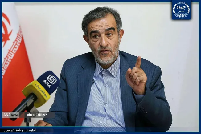 ضرورت بازنگری مقررات برای تجاری‌سازی فناوری در جهاددانشگاهی/ دانشگاهیان منتظر دعوت‌نامه برای حل مشکلات کشور نمانند