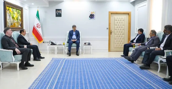 تأکید استاندار یزد بر بهره‌گیری از ظرفیت دانشجویان دانشگاه علم و هنر در طرح‌های استانی