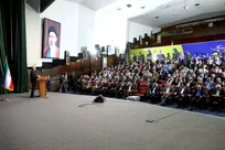 بستر را برای استفاده از تجربه و مهارت بازنشستگان فراهم می‌کنیم