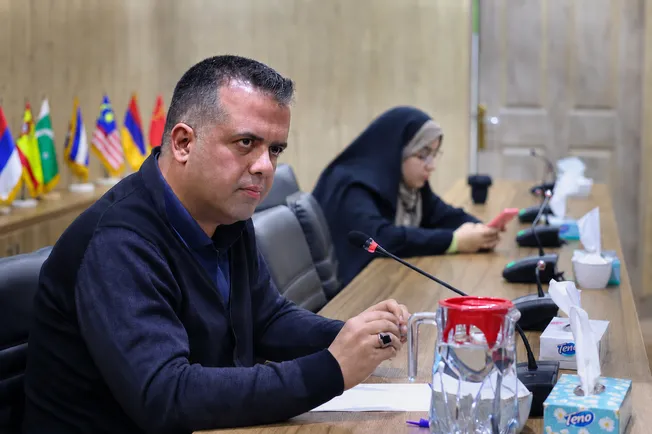 فضای کار اشتراکی: بستر سالم و امن تحقق کارآفرینی نسل زد در اکوسیستم کارآفرینی اصفهان