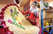 صندوق کارآفرینی امید یزد به متقاضیان خرید صنایع دستی، تسهیلات اعطا می‌کند