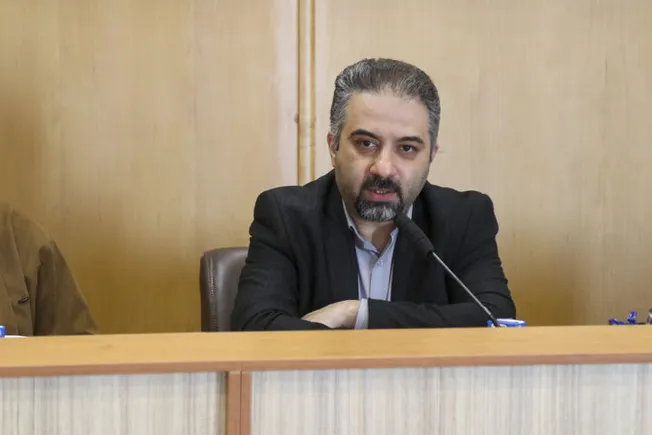 مدیر نوآوری دانشگاه شیراز: فاصله آموزش دانشگاهی و نیاز بازار کار باید کاهش یابد