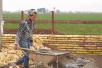 مهاجرت روزافزون به مازندران باعث کمبود شغل شد، جبران بی‌پولی با شغل دوم و سوم